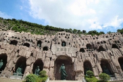 百态达摩石窟全景